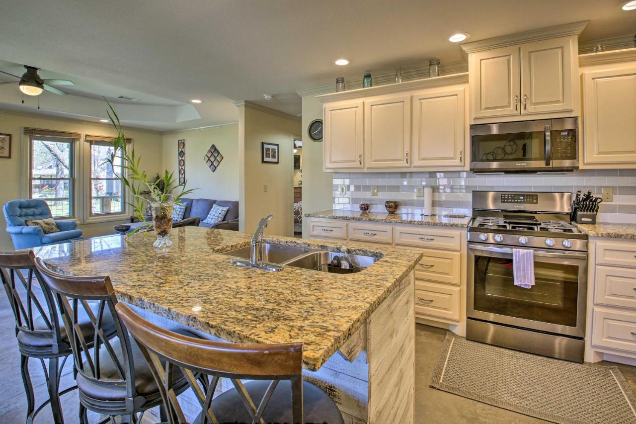 Waterfront Hot Springs Home With Kayaks And Boat Slip! Εξωτερικό φωτογραφία