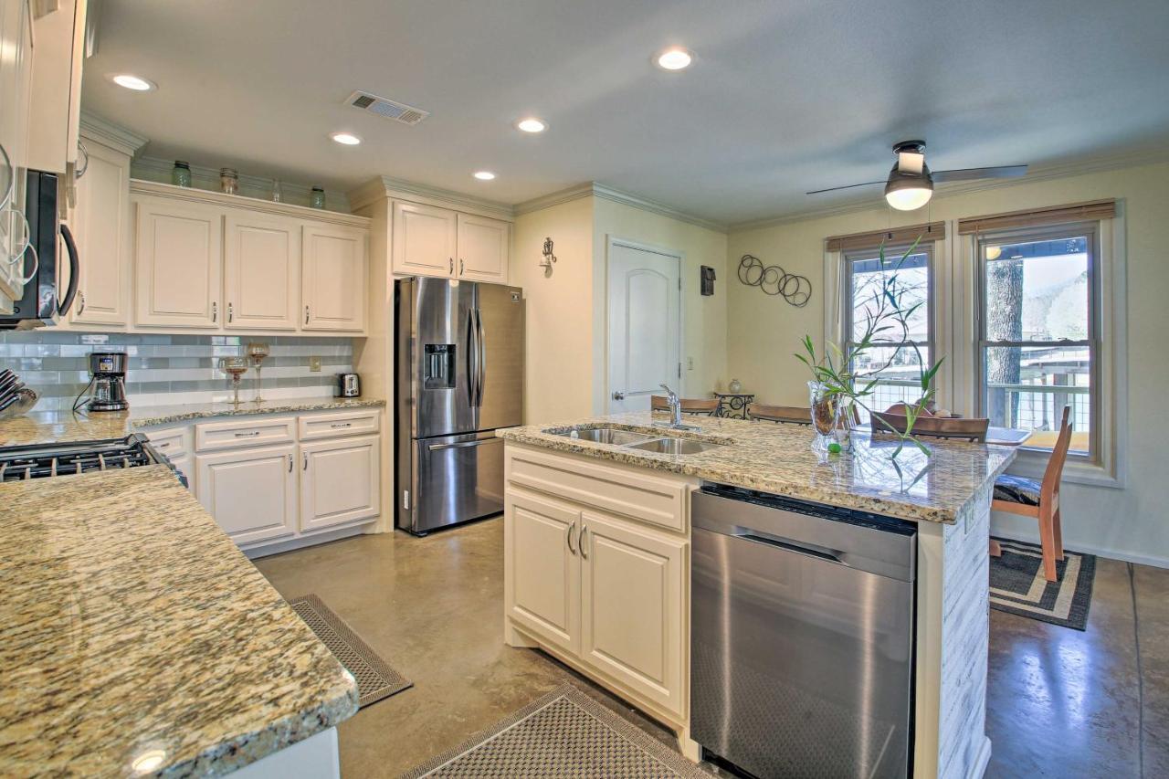 Waterfront Hot Springs Home With Kayaks And Boat Slip! Εξωτερικό φωτογραφία